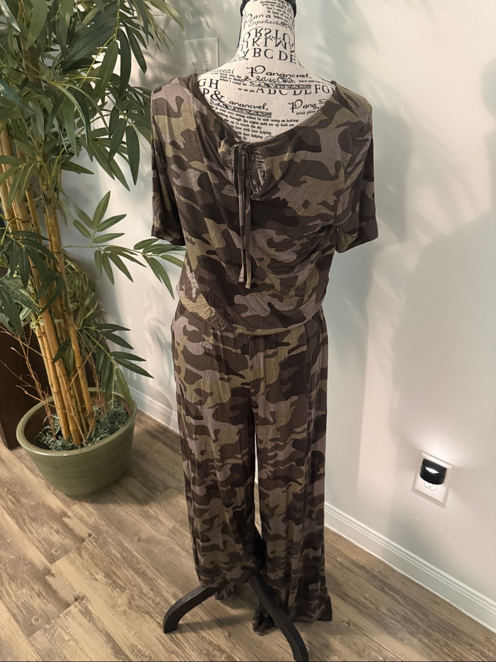 Camouflage jumpsuit - Picture 2 of 2